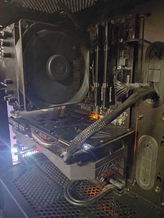 Komputer G4M3R 5-9400F/16GB/240GB SSD/GTX1660(S)