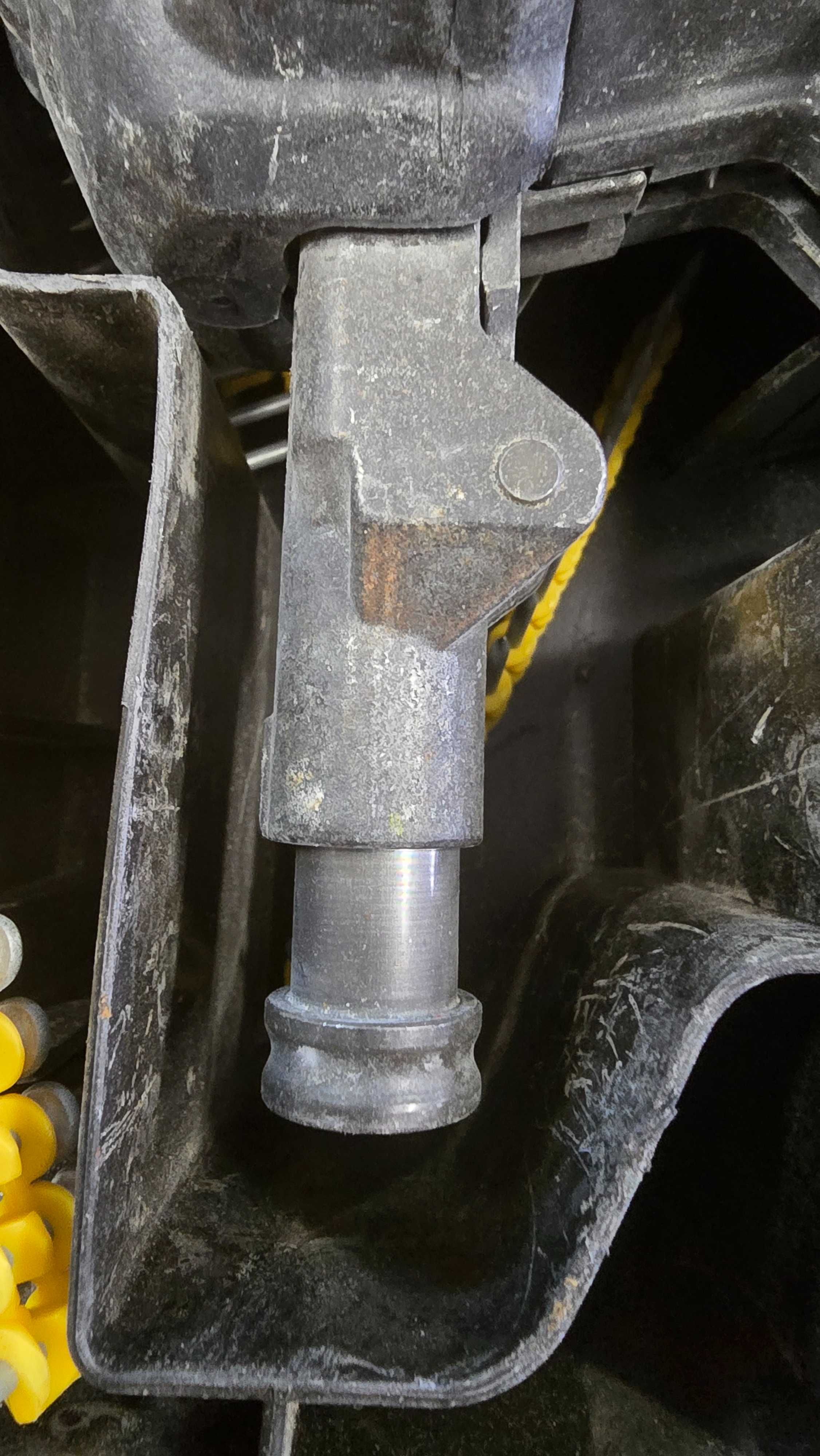 Gwoździarka akumulatorowa DEWALT DCN890N