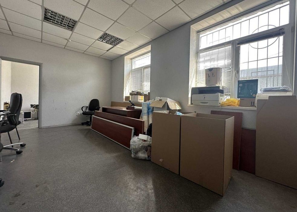 Оренда офісного приміщення на вул. Київська