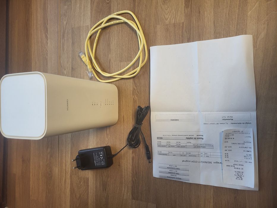 HUAWEI B818 -263 Router na kartę sim z antenami zewnętrznymi.