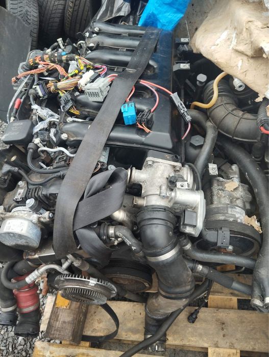 Двигун Двигатель M57N2 30 6 D 3 3.0d BMW E60 E61 E65 E70 E90 E92 X5
