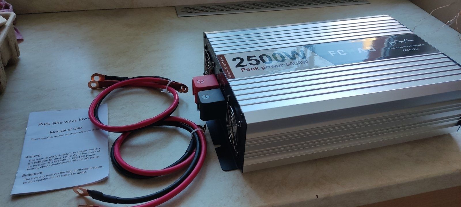 Інвертор напруги FCHAO 2500W, 12V - 220B, KSE-2500W.