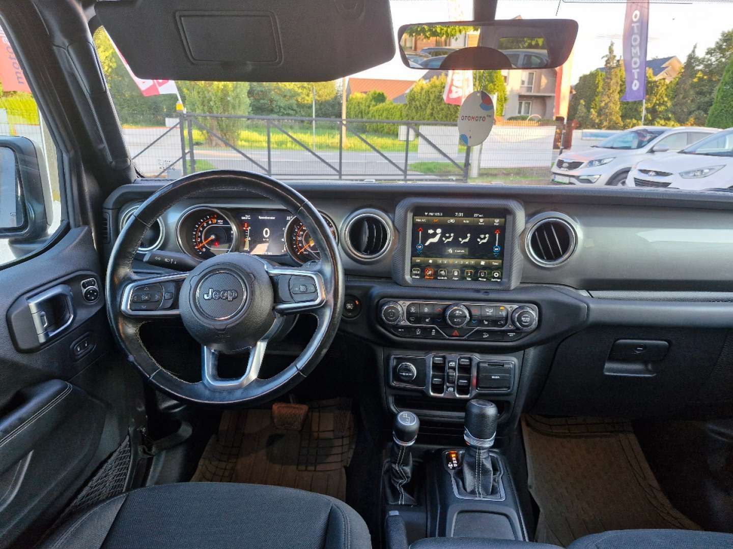 Jeep Wrangler Jeep Wrangler Sahara przebieg 56tyś km zarejestrowany stan bdb