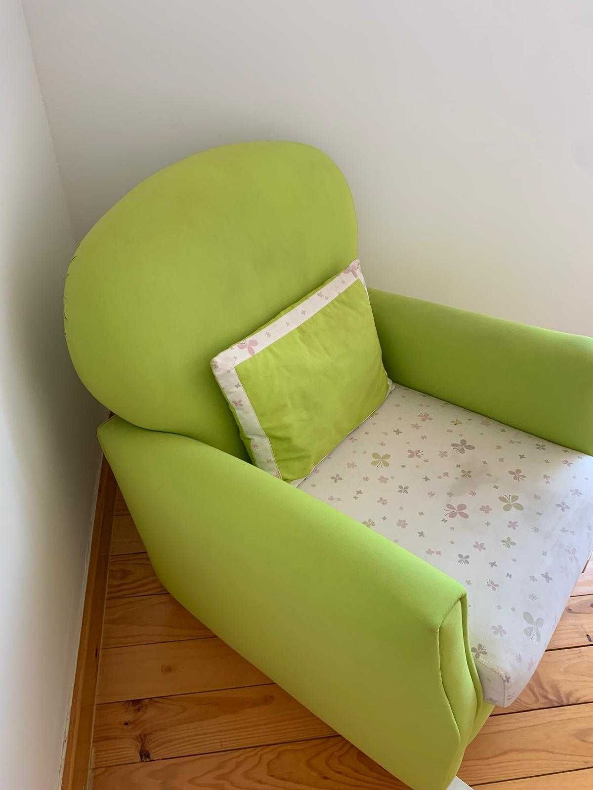 Vendo Poltrona de quarto infantil