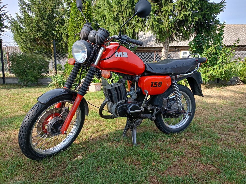 Motocykl Mz etz 151 z roku 1990