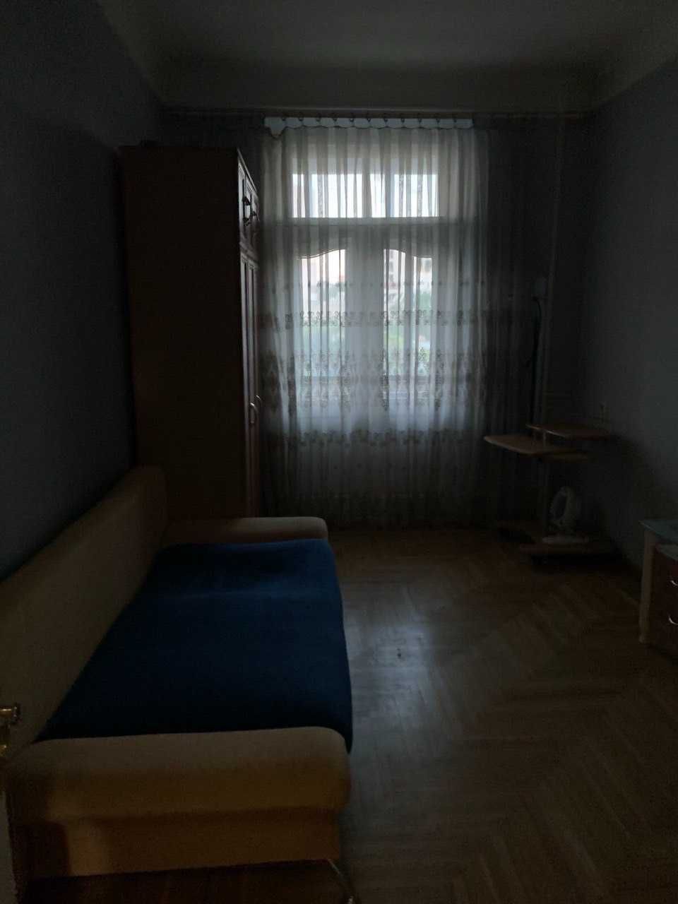 Продам просторную 3-х квартиру в Центре, Европейская площадь