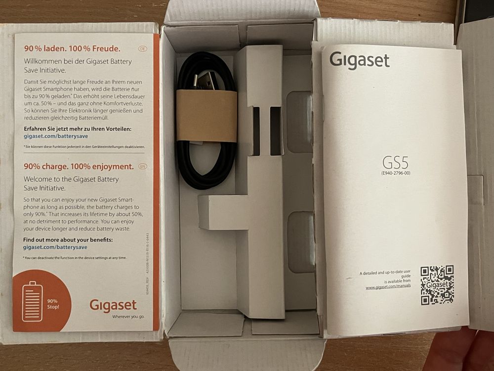 Смартфон Gigaset gs5