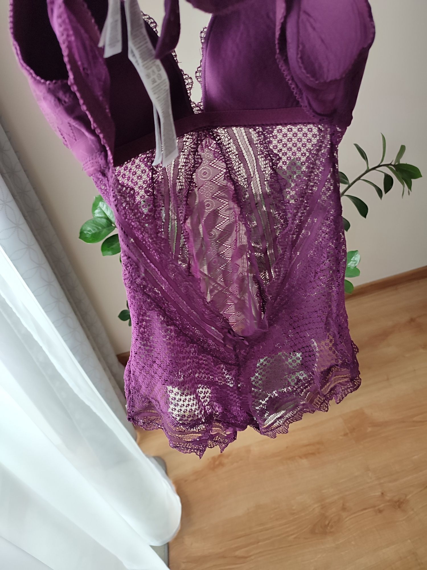 Seksowne fioletowe body