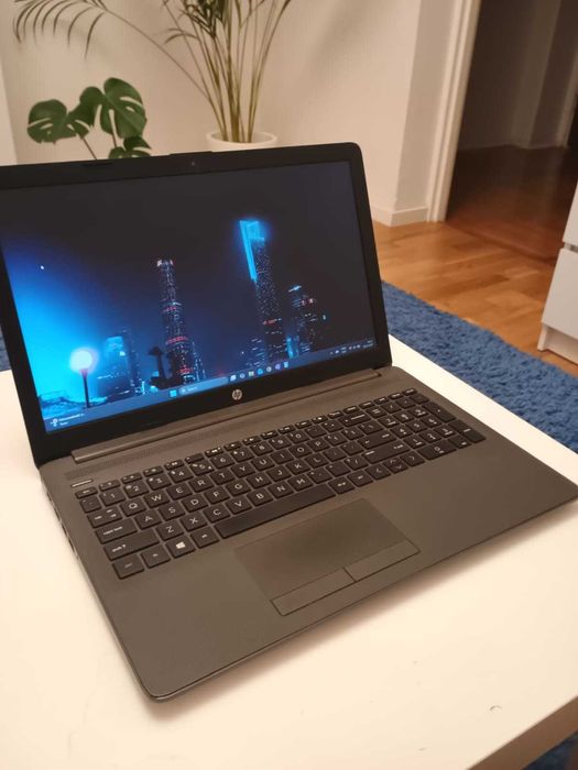 Laptop HP 255 AMD Ryzen 5 | 16Gb ram | dysk SSD M.2  256 Gb | Win 11