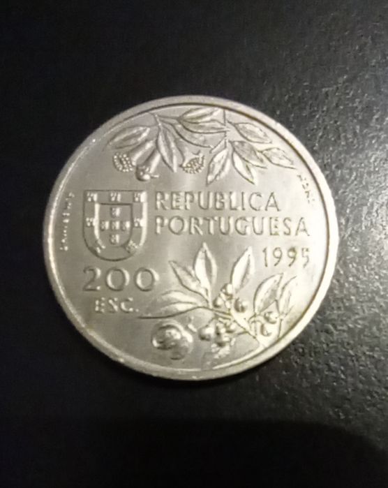 Moeda 200 escudos 1995 Molucas