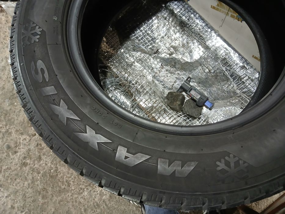 Шини Maxxis 215 65 R 16c 2шт Зима 2022рік (0206)