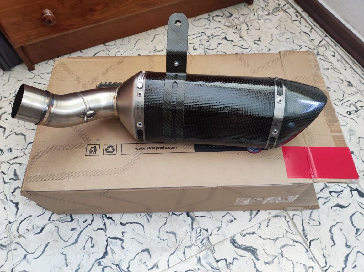 Ponteira de Escape Akrapovic para Kawasaki Z900