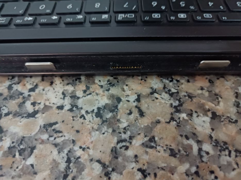 Teclado ASUS híbrido