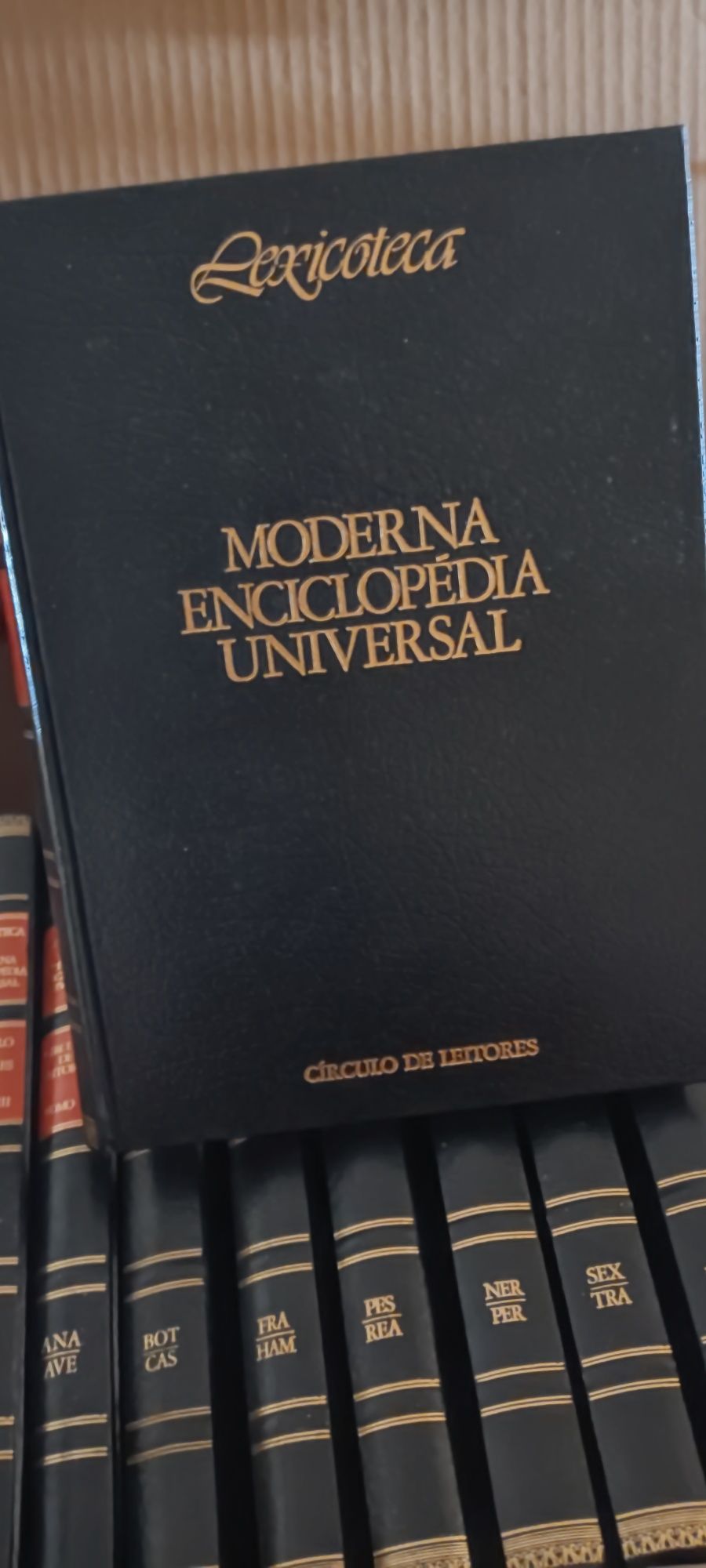 Enciclopédia Universal