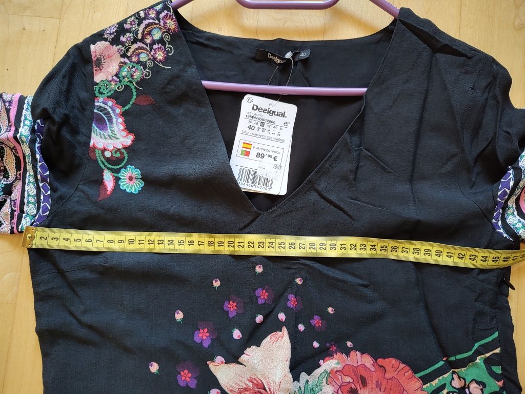 Nowa sukienka Desigual - r.40