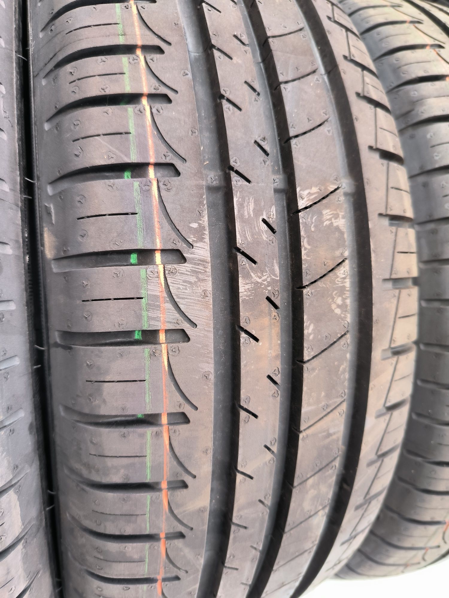 Opony letnie 15 Goodyear EffiecientGrip 185/55 15