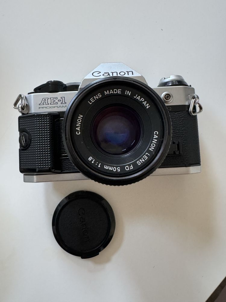 Canon AE-1 Program - aparat analogowy