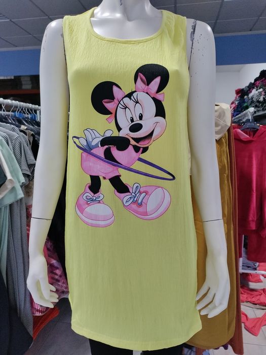 Vestidos 4 euros.                       Só para REVENDA