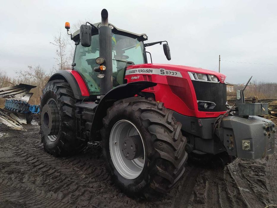 Трактор колісний Massey Ferguson
