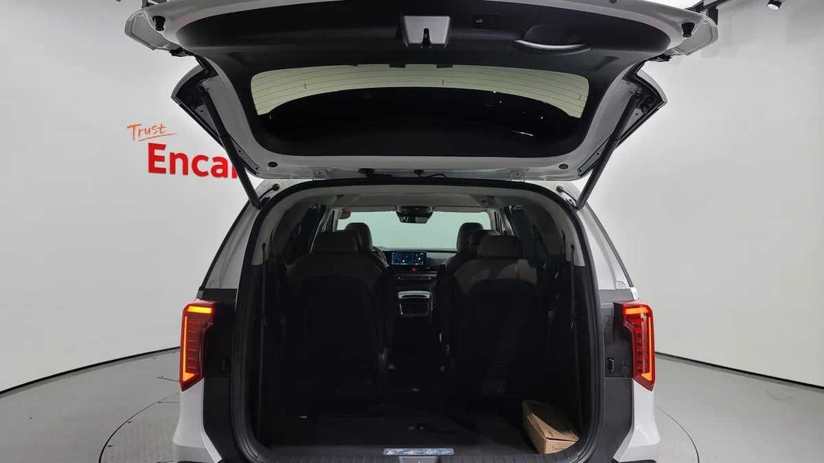 2024 Kia Carnival 2.2 дизель