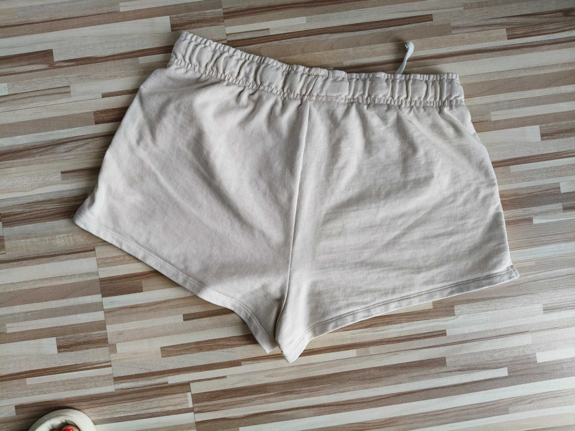 Bawełniane beżowe spodenki damskie, 2-ga para szarych Gratis ! M