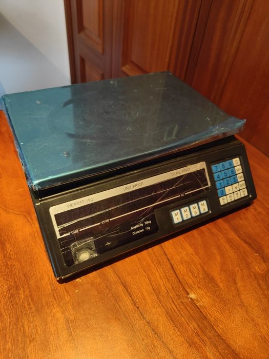 Balança Digital Preta