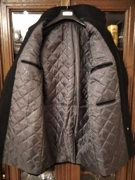 Elegancka kurtka-płaszcz do garnituru