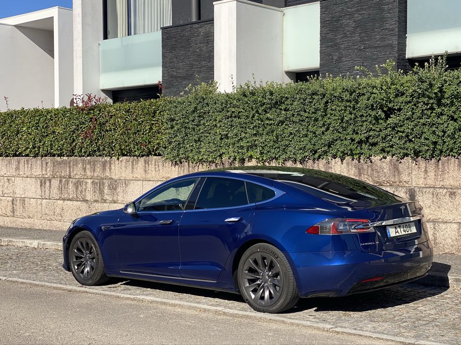 Tesla Model S 75