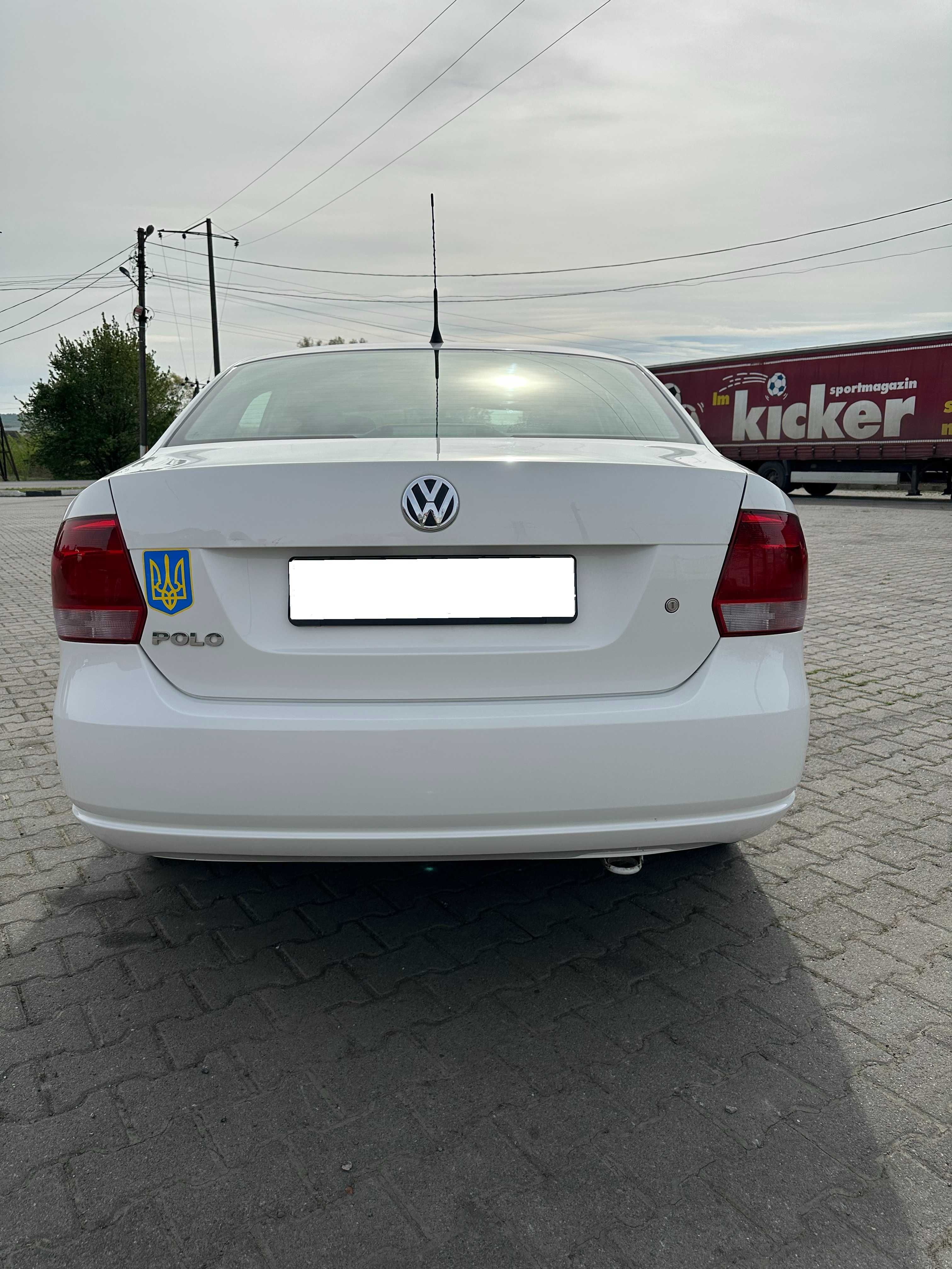 Volkswagen Polo 2011 року випуску.Пробіг - 32 тис. км.