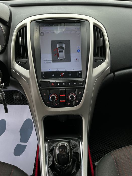 Продам Opel Astra 2011