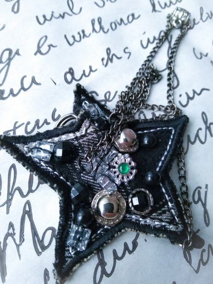 Поделка рукоделие Брошка Аксессуар Hand made брошь Black Star Подарок