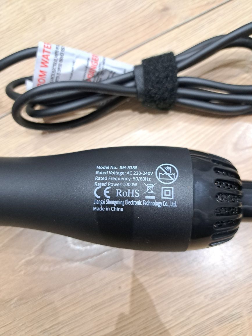 Suszarka do włosów Landot SM-5388 szczotka prostownica lokówka 1000W