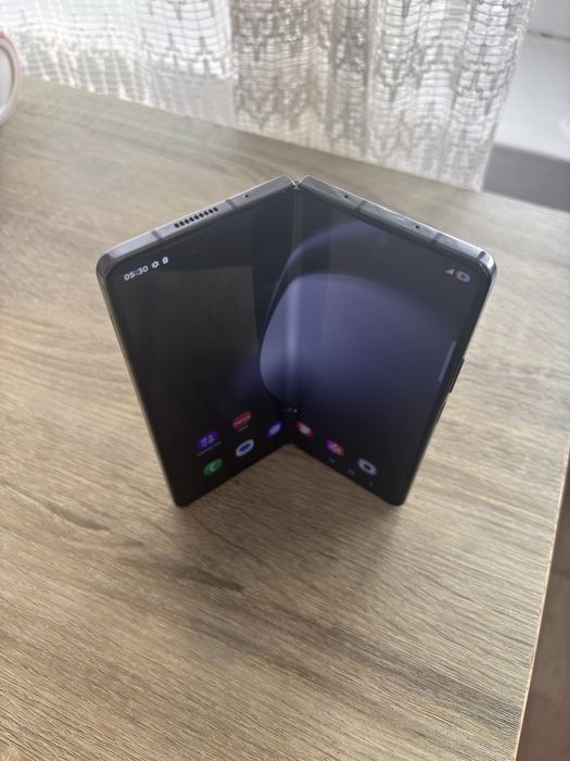 Samsung Galaxy Z Fold5