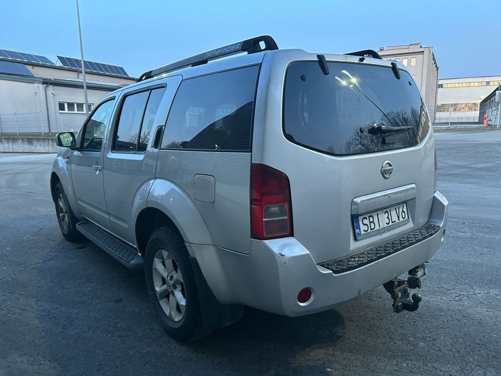 Nissan Pathfinder R51
