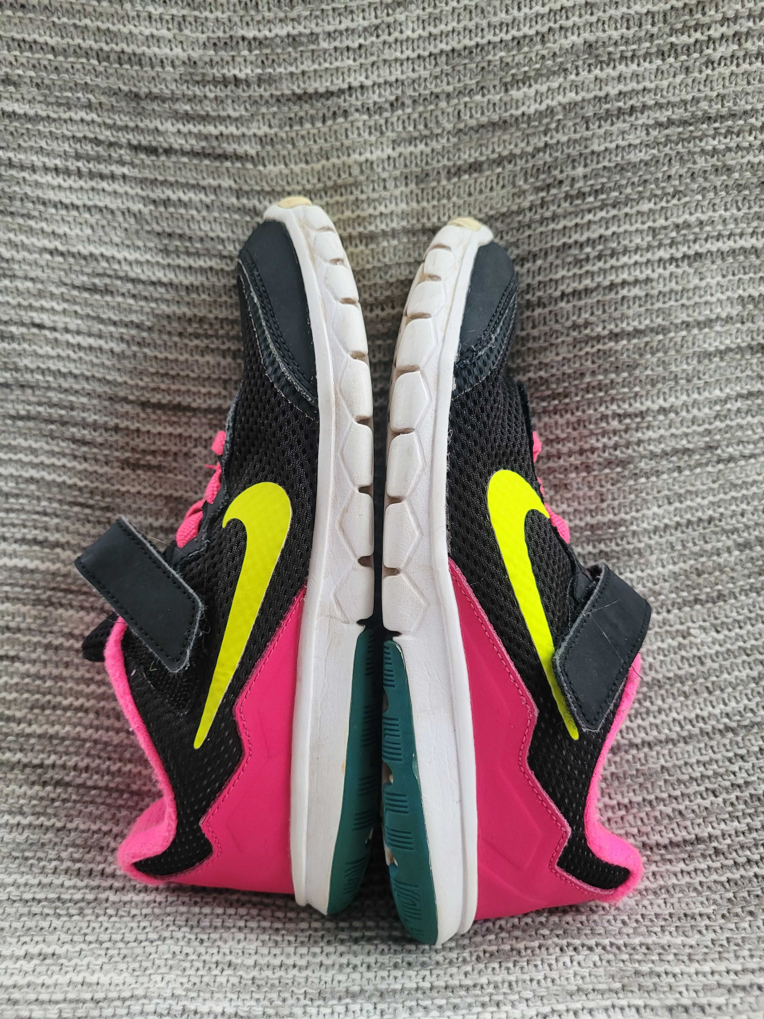 Buty dla dziewczynki Nike rozmiar 32