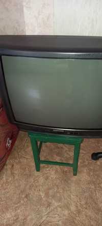 Телевизор філіпс Акаі