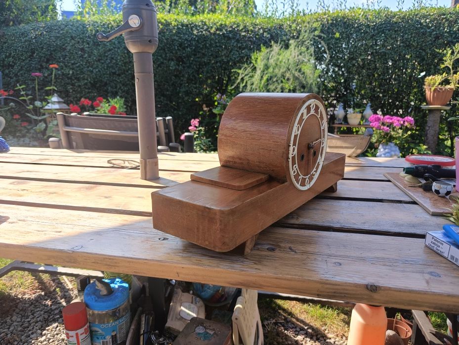 Sprzedam stary drewniany zegar kominkowy z 1962 roku