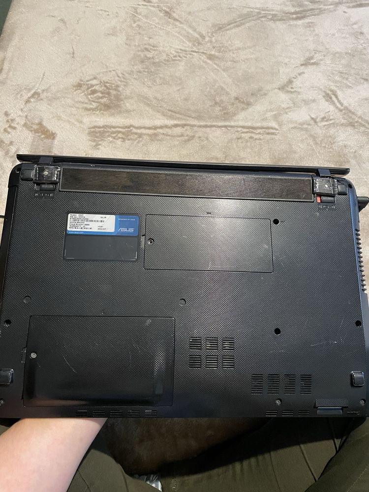 Ноутбук ASUS
