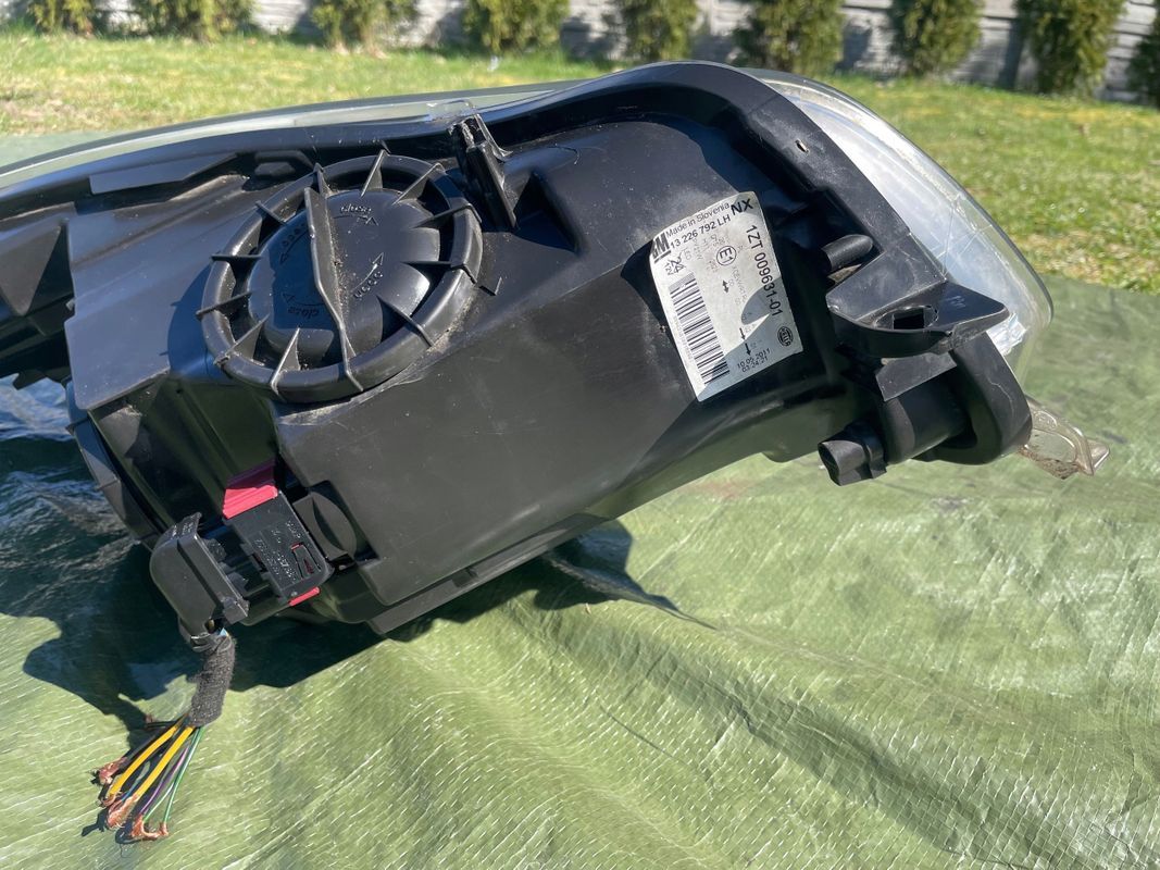 Lampa Przód Lewa Bixenon Skrętny Opel Insignia 1zt-02