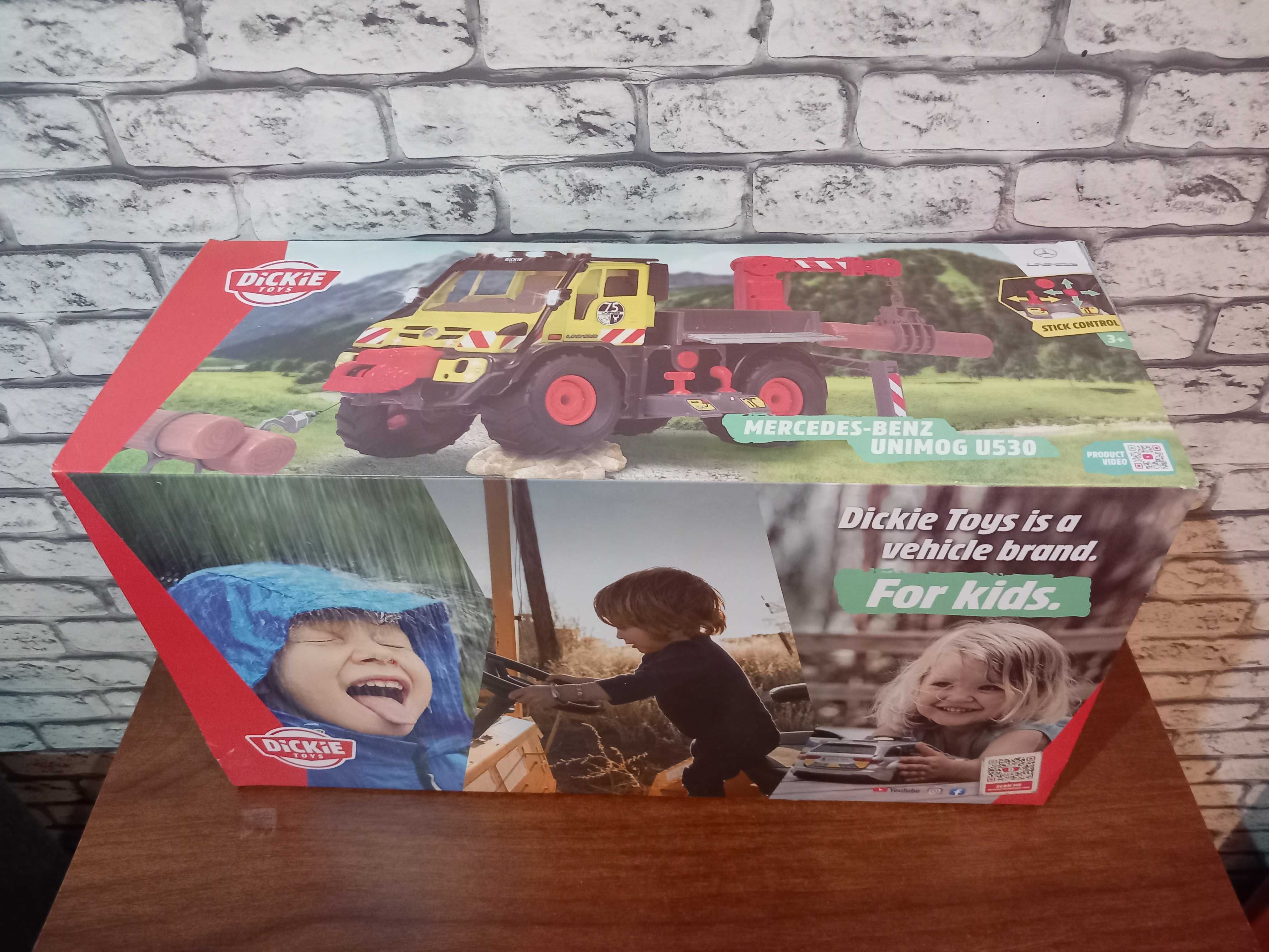 Ciężarówka Mercedes Benz UNIMOG 50cm DICKIE TOYS