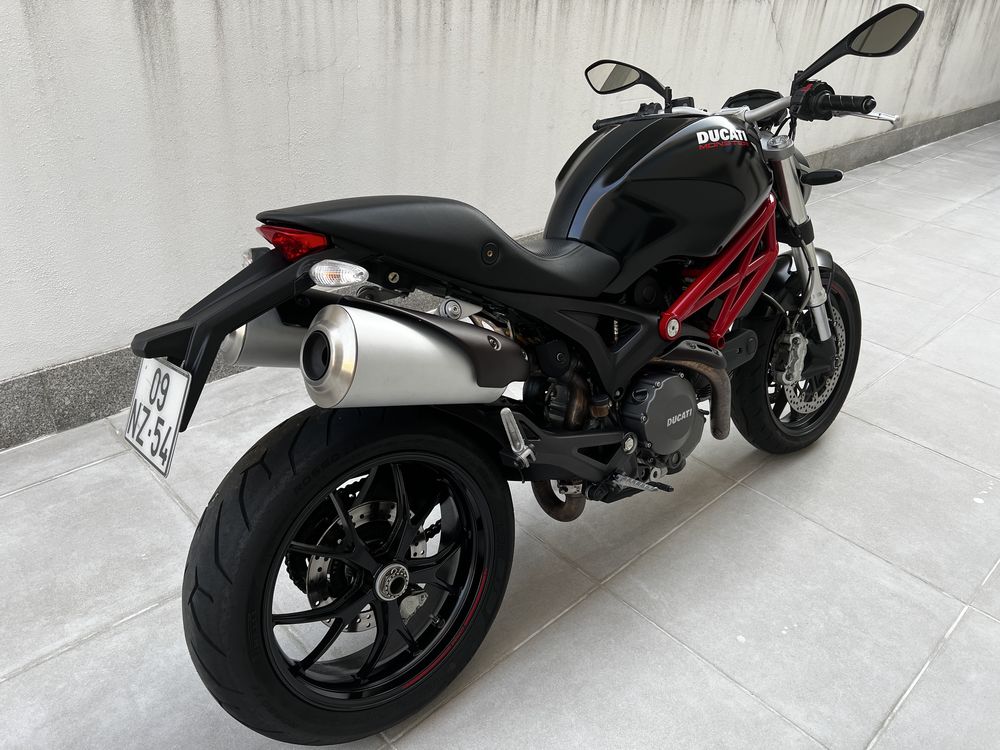 Ducati monster 796