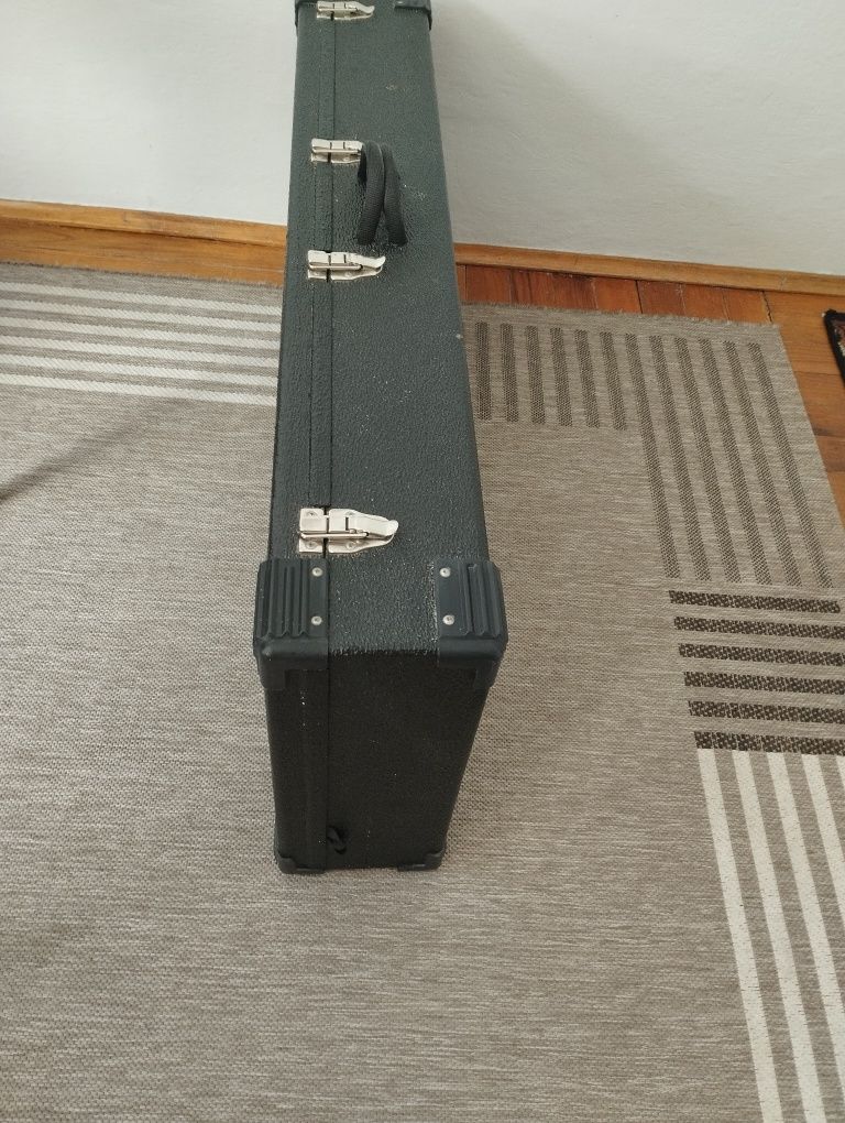 Twardy case na keyboard