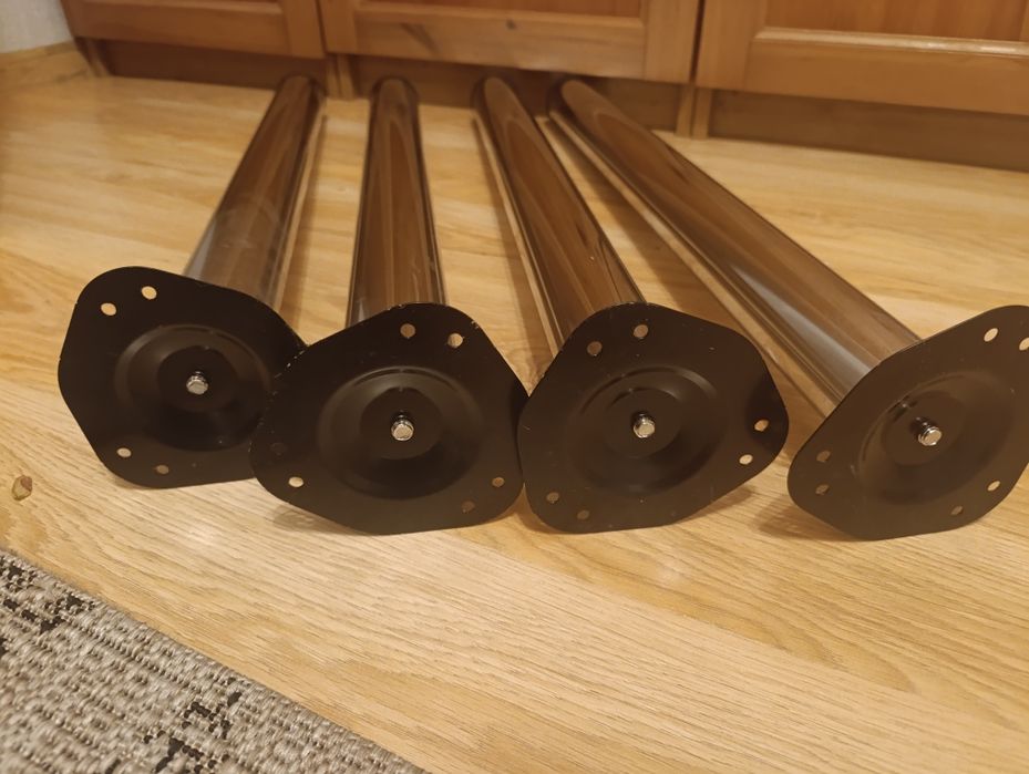 4 sztuki nogi srebrne  70 cm - 73 cm