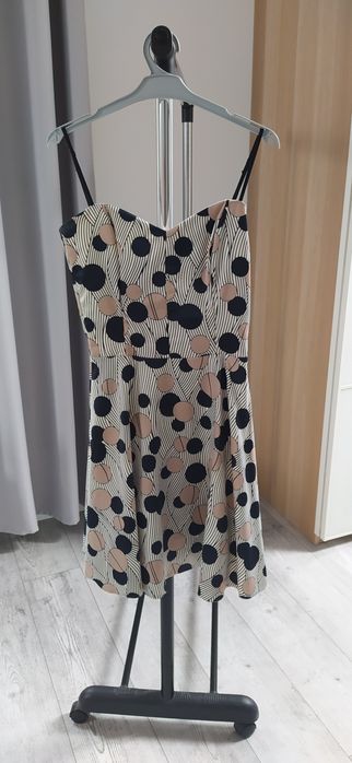Sukienka rozkloszowana rozm 38