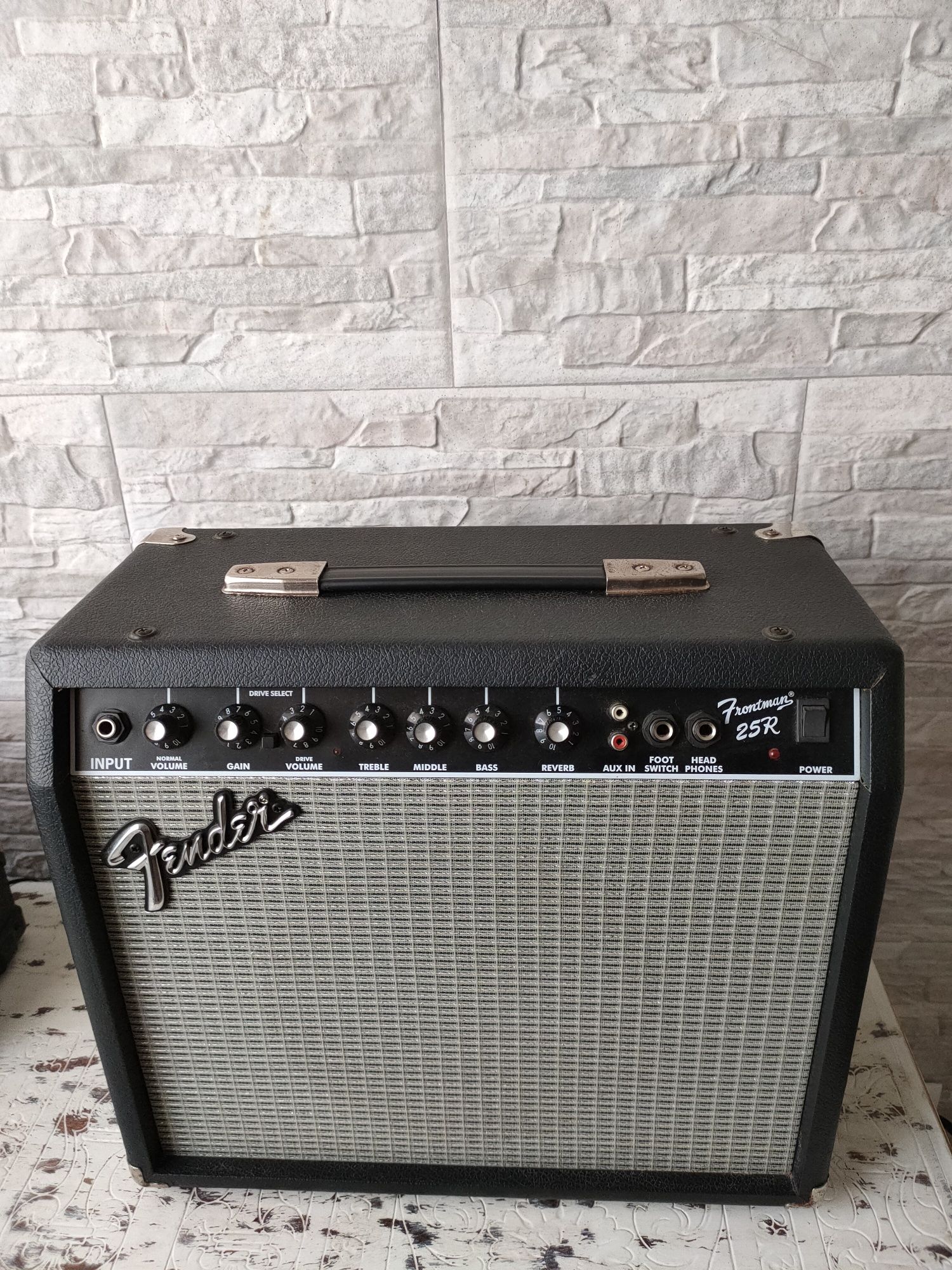 Fender Frontman Combo