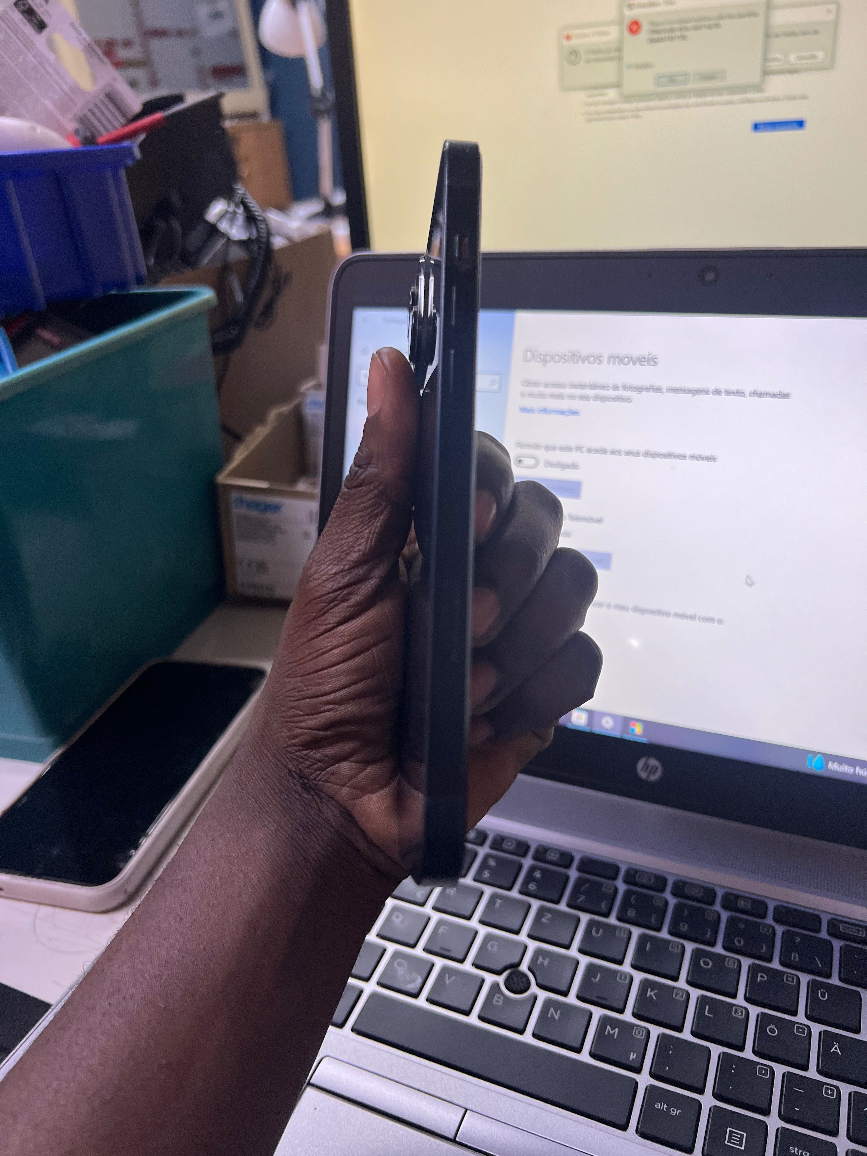 iPhone 14 PLUS - 128Gb MUITO BOM