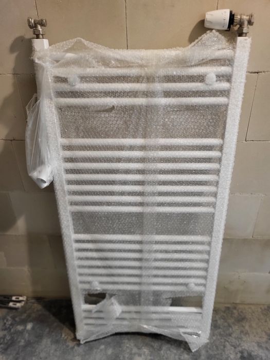 Nowy Kaloryfer łazienkowy duży 128cmx 59,5cm