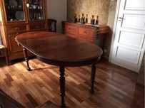 Mesa linda em perfeito estado