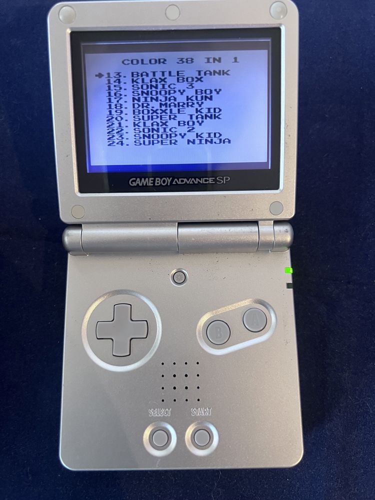 Gameboy advance sp com carregador e jogos