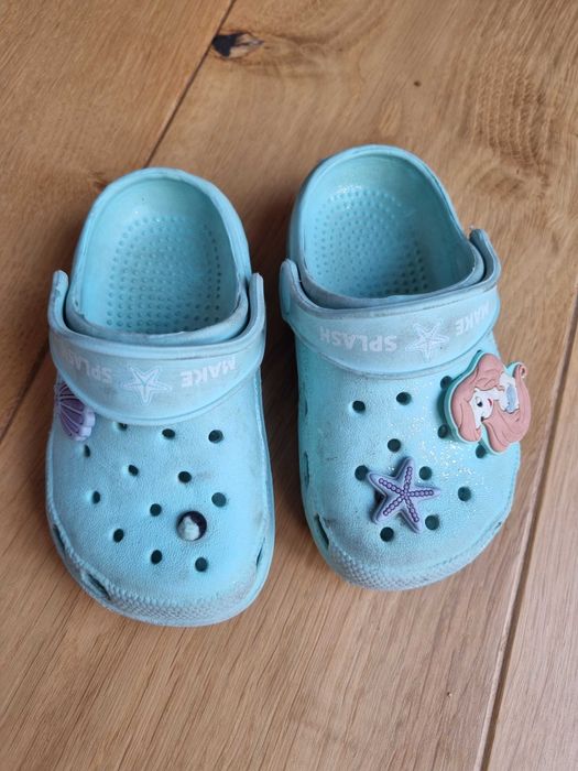 Klapki r.22 dziewczynka Arielka